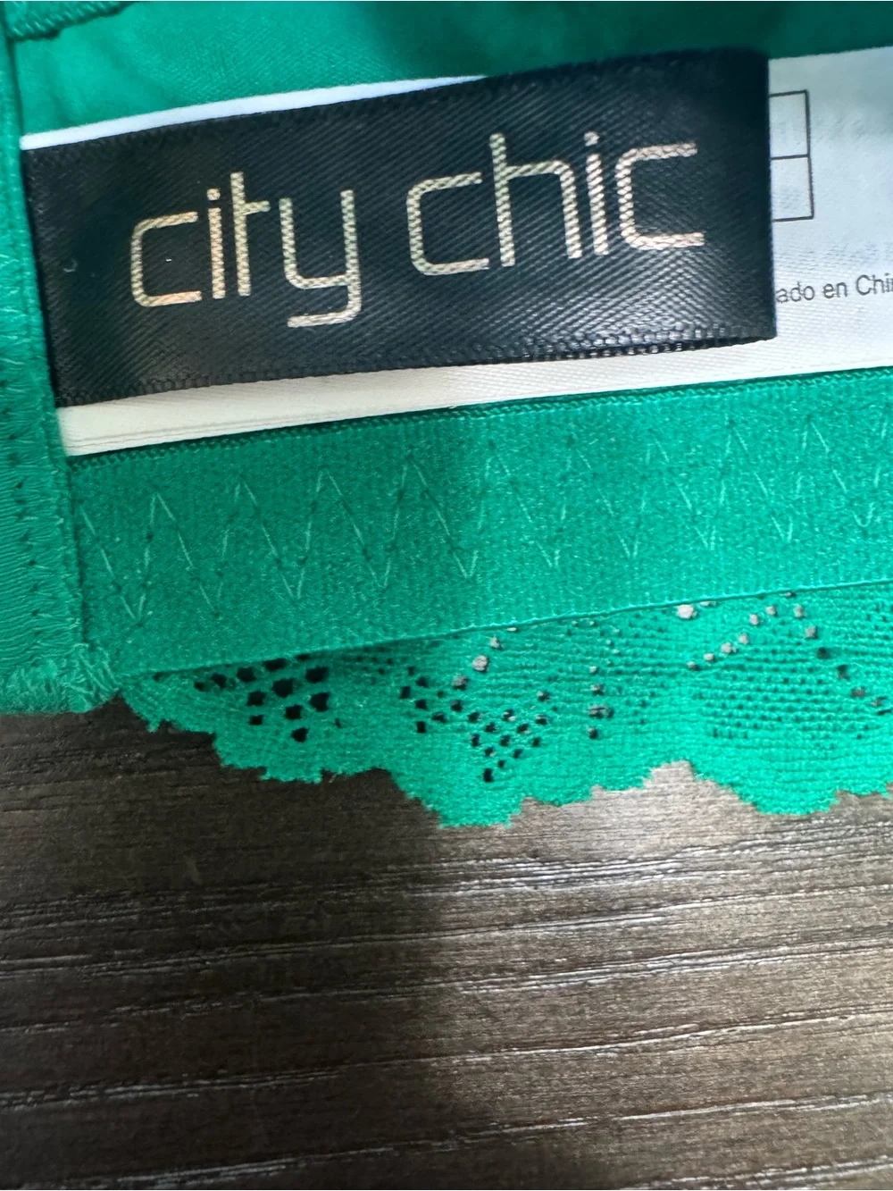 City Chic Green Lace Padded Underwire Contour Bra Size 38DDD